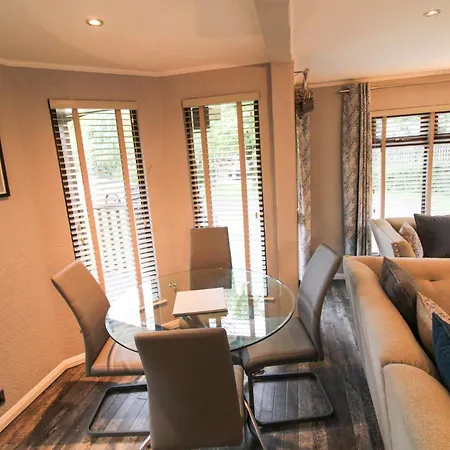 Grasmere 12, White Cross Bay, Windermere *