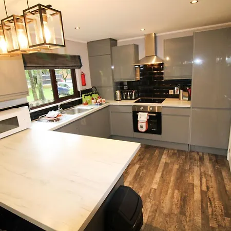 Grasmere 12, White Cross Bay, Windermere بيت للعطل *
