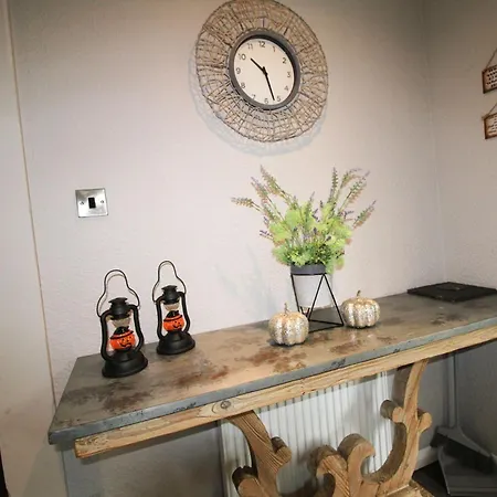 Grasmere 12, White Cross Bay, Windermere Troutbeck Bridge